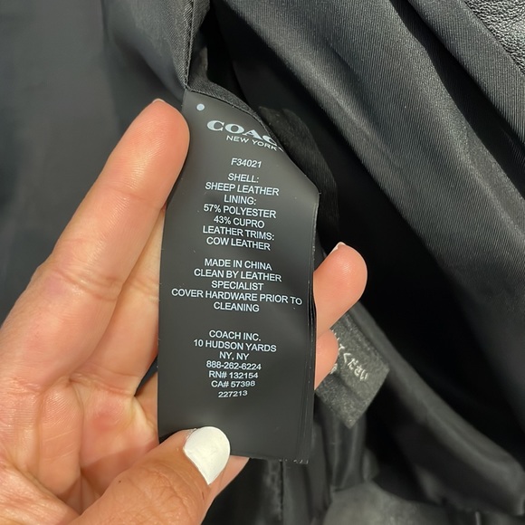 COACH BLACK LEATHER JACKET - Picture 8 of 8